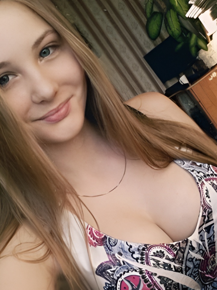 Элеонора привлекательная девушка из Первомайское цена от 3000 руб