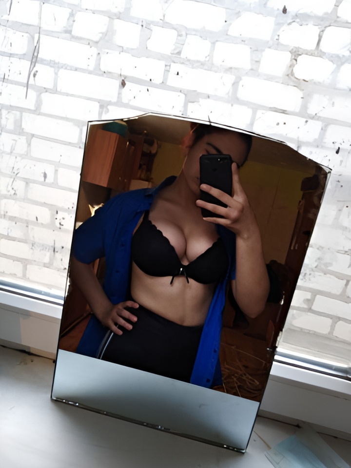 Хельга привлекательная девушка из Первомайское цена от 2500 руб