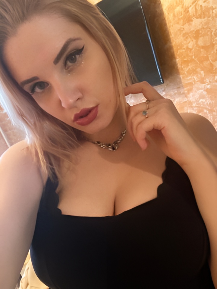 Роксана привлекательная девушка из Первомайское цена от 2500 руб