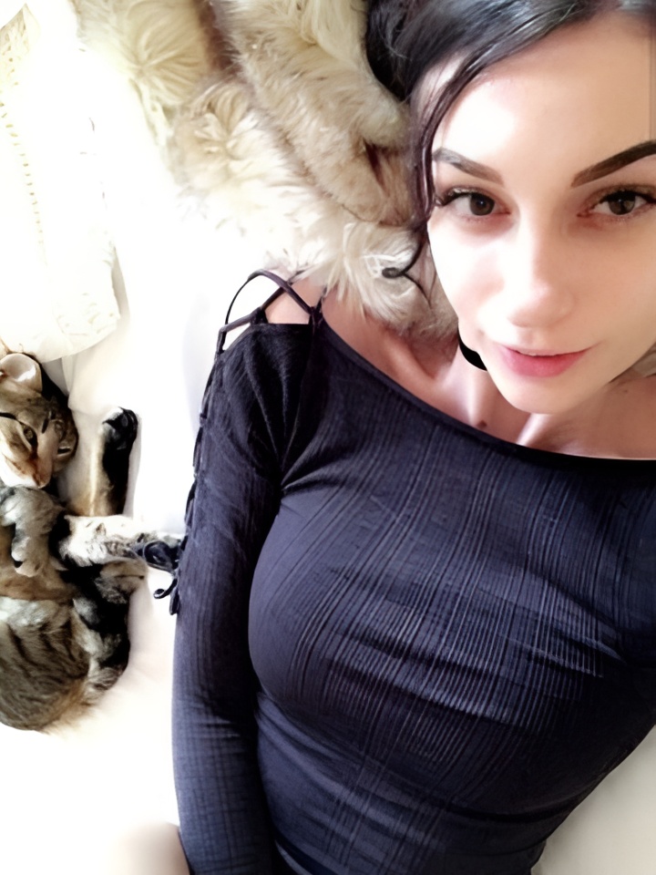 Света привлекательная девушка из Первомайское цена от 2500 руб