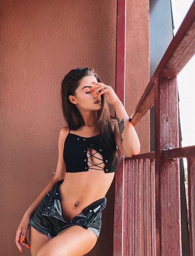 🎥 Лайма привлекательная девушка из Первомайское цена от 5000 руб