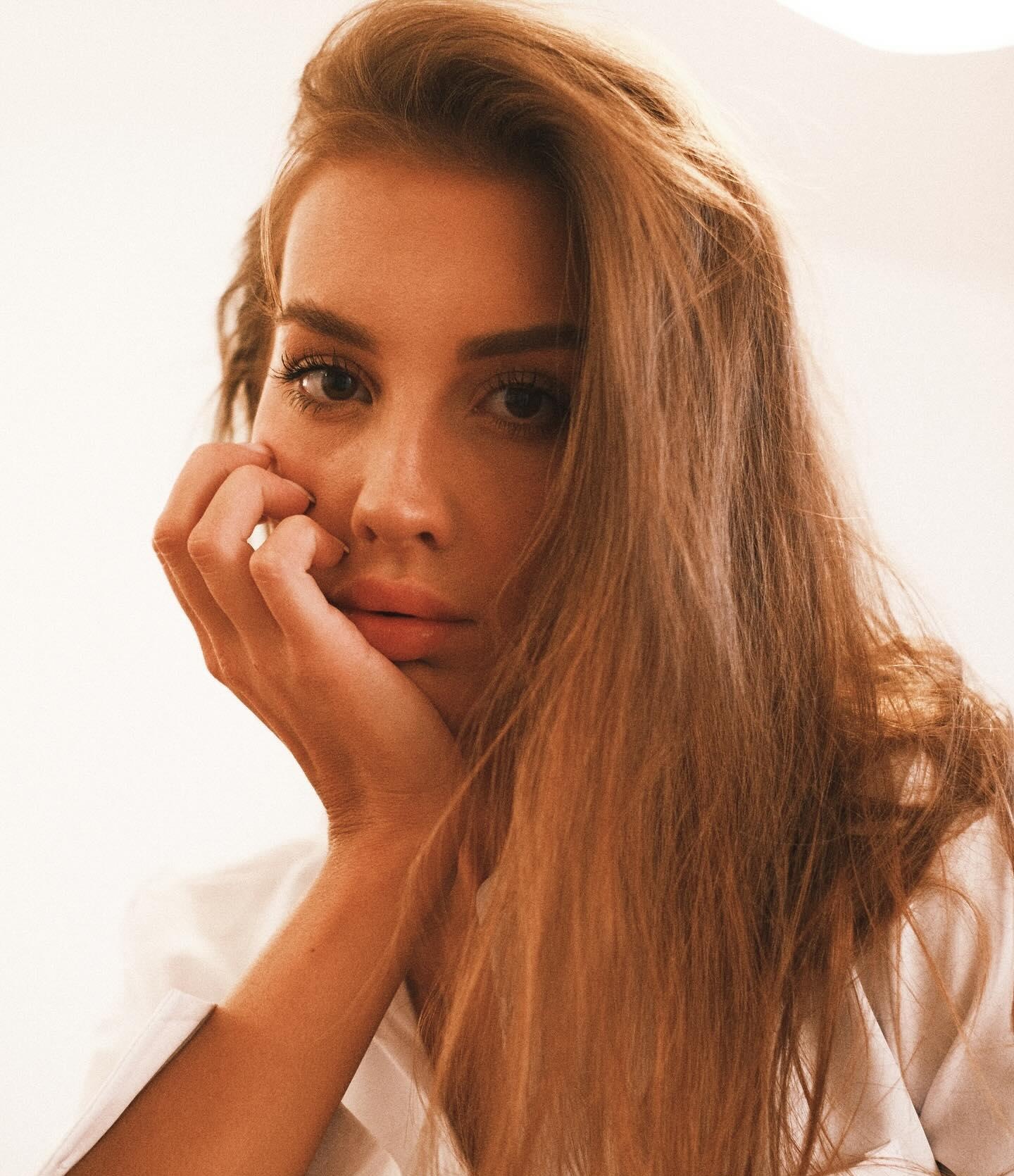 Ангелина привлекательная девушка из Первомайское цена от 4000 руб