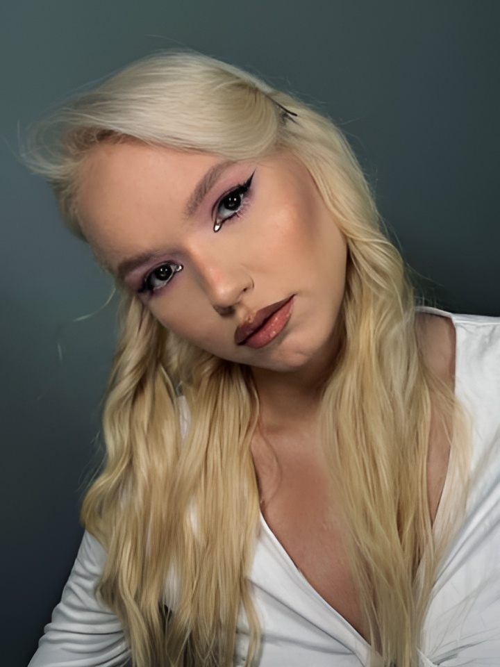 Индивидуалка Рада, доступна для личного знакомства от 5000 руб